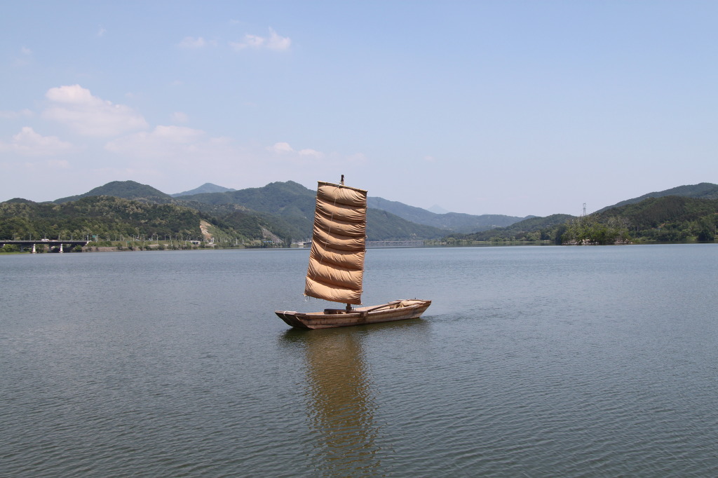 돛단배 이미지
