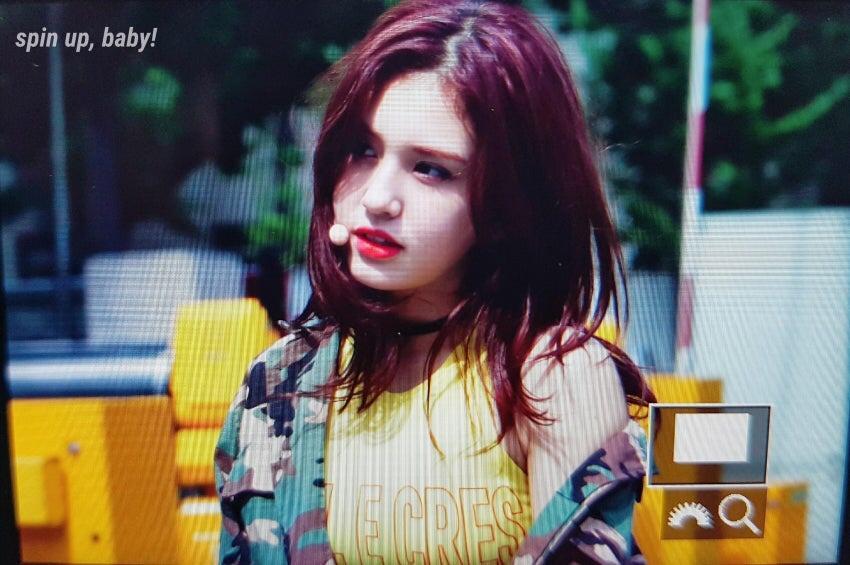 오늘자 패션왕 아이오아이 전소미 출근길 ㄷㄷ | 인스티즈