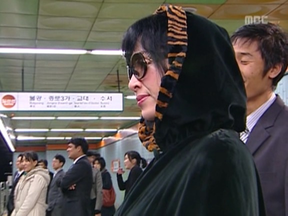 [거침없이하이킥] 민용이한테 복수하는 박해미 ㅋㅋㅋㅋㅋㅋㅋ.jpg | 인스티즈