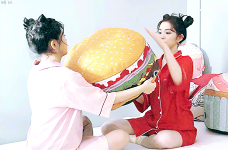 [레드벨벳] 크리스마스 홈파티 셀프캠 짤 모음 | 인스티즈