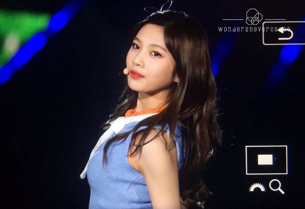 오늘자 비주얼 대박적인 조이 .jpg | 인스티즈