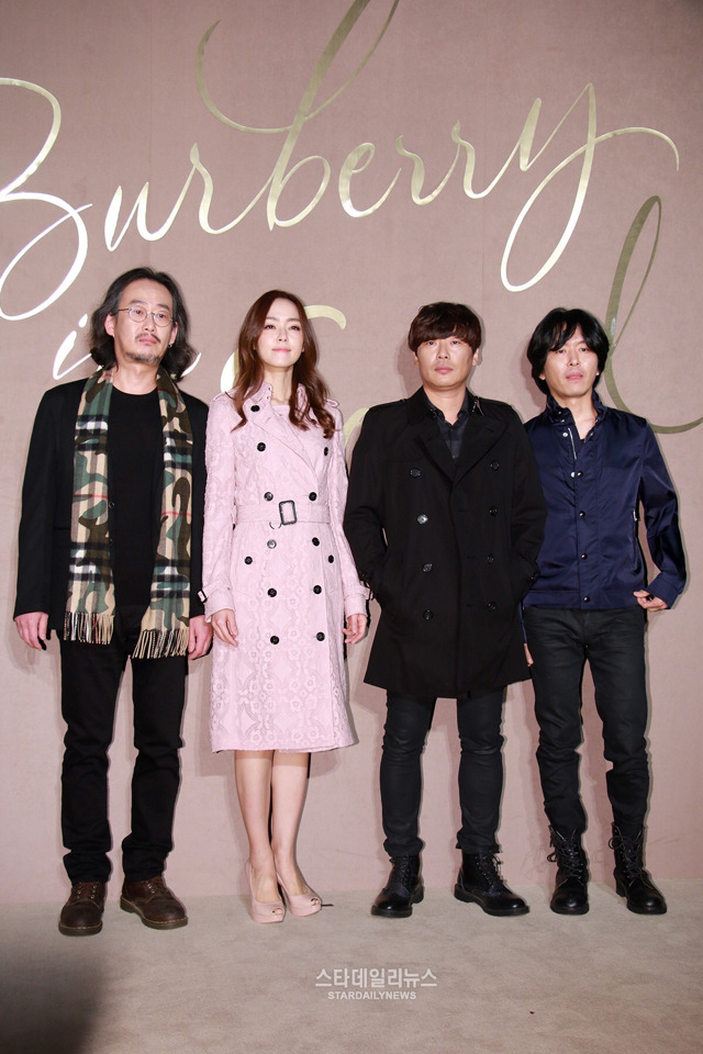 오늘자 버버리(BURBERRY) 행사에 참석한 연예인들.jpg | 인스티즈