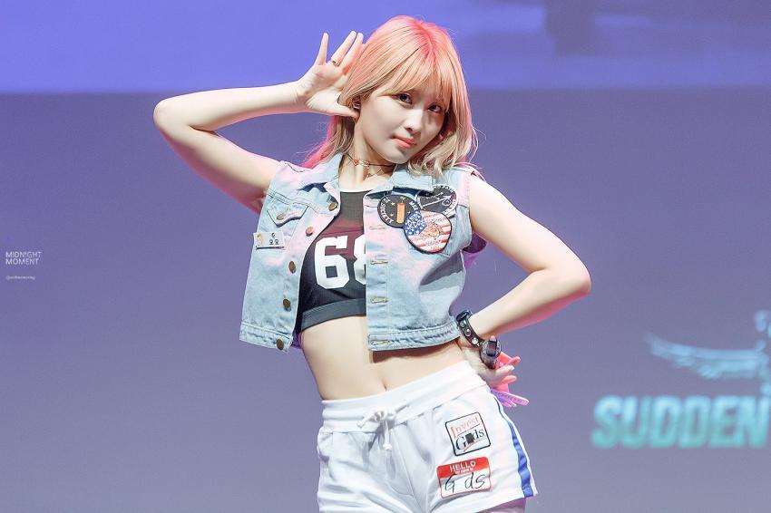 [트와이스] 모구리 모모 짤 모음.jpg | 인스티즈