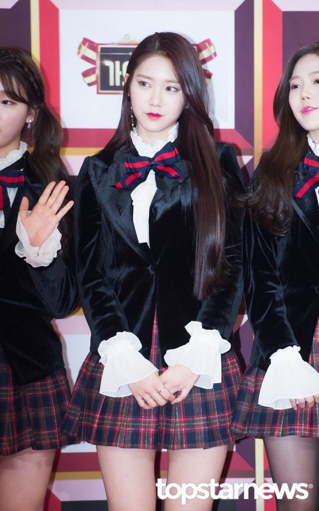겉으로 보기엔 시크해보이지만 실제론 착한 오마이걸 지호.JPG | 인스티즈