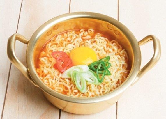 다음 중 떡볶이+순대와 가장 어울리는 음식은? | 인스티즈