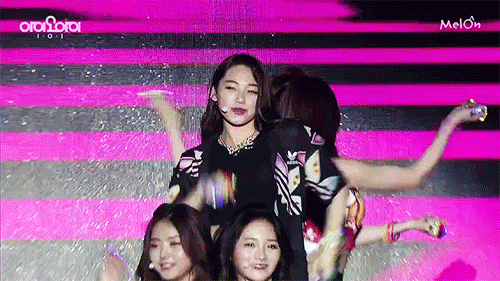 강미나 팬들의 끊이지 않는 논쟁 | 인스티즈