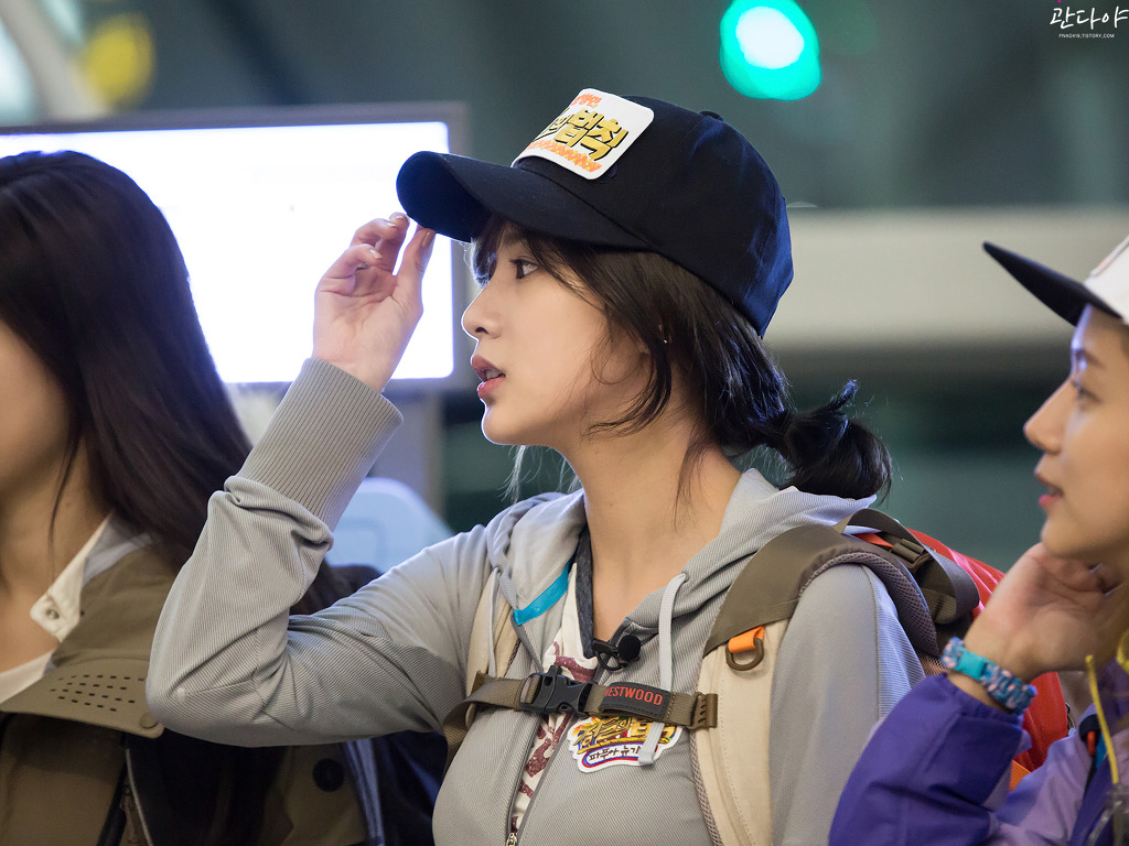 160324 인천공항 출국 에이핑크 하영 By.관다야 | 인스티즈