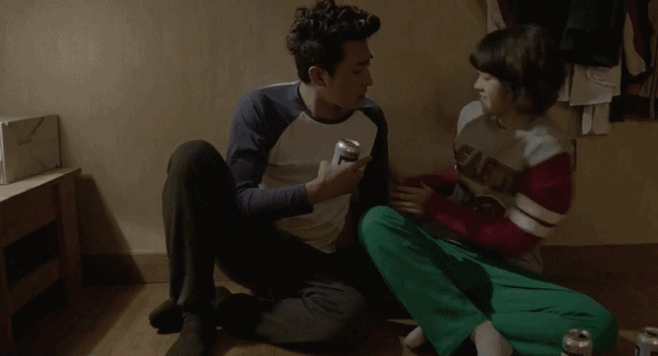 [응답하라1994] 현실에선 쓰레기도 칠봉이도 아니고 해태랑 썸타기 마련이쟈나.JPG | 인스티즈