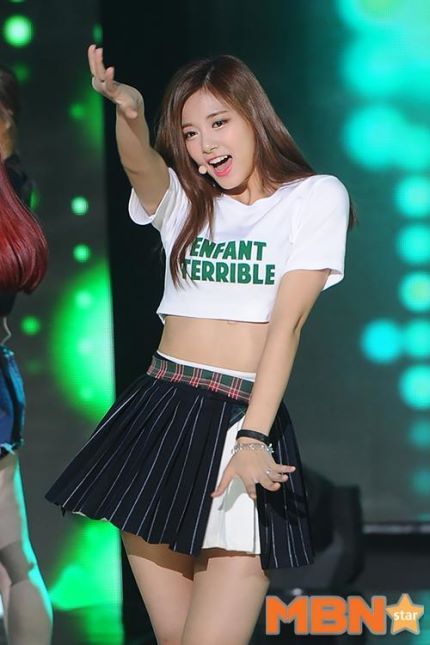 오늘자 쯔위 기사사진 클라스.jpg | 인스티즈