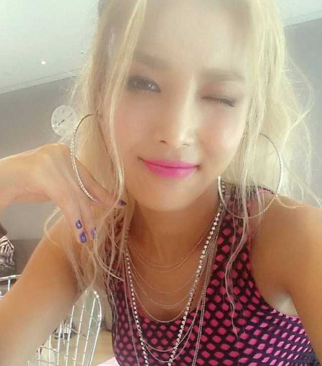 여성스럽게도 보이쉬하게도 보일 수가 있는 패션 아이템 | 인스티즈