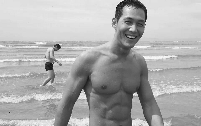 신세계 이자성이 유일하게 웃는 장면.gif | 인스티즈