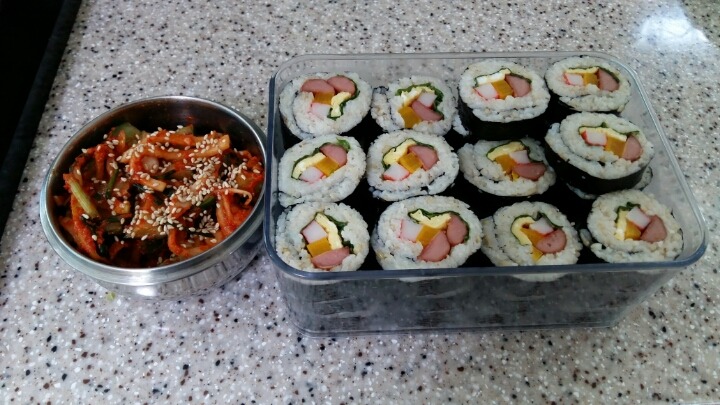 오늘은 김밥 이미지