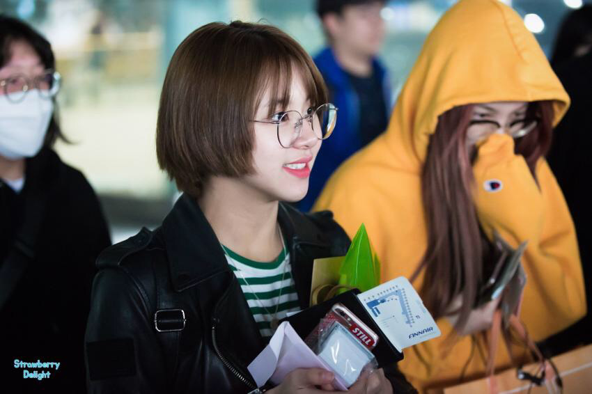 170417 트둥이 입국 - 🐰 나연이 | 인스티즈