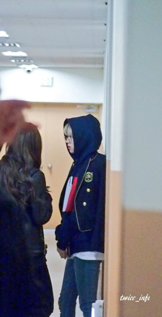 오늘자 안경 쓴 트와이스 정연 | 인스티즈