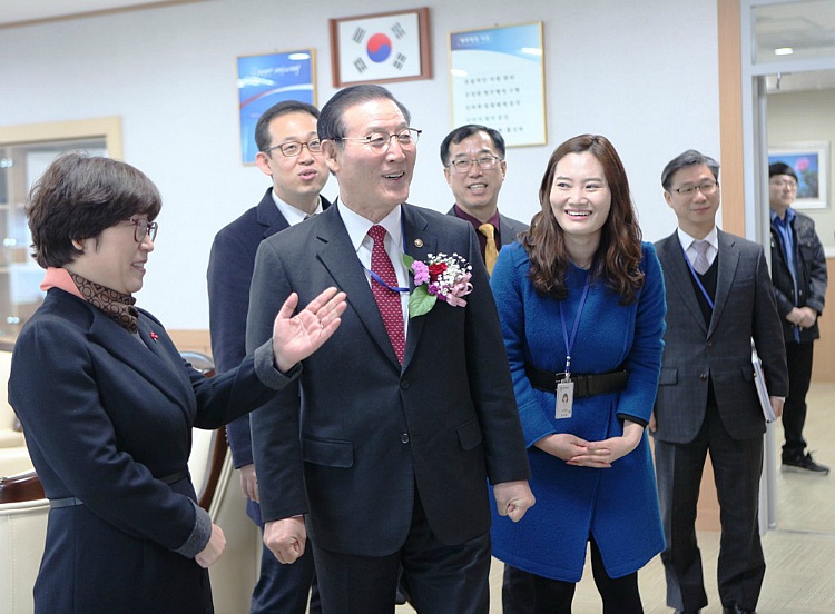 행복한 청춘 이미지