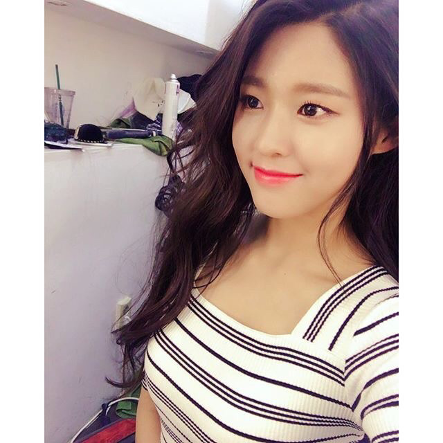 오늘자 설현 인스타그램 | 인스티즈