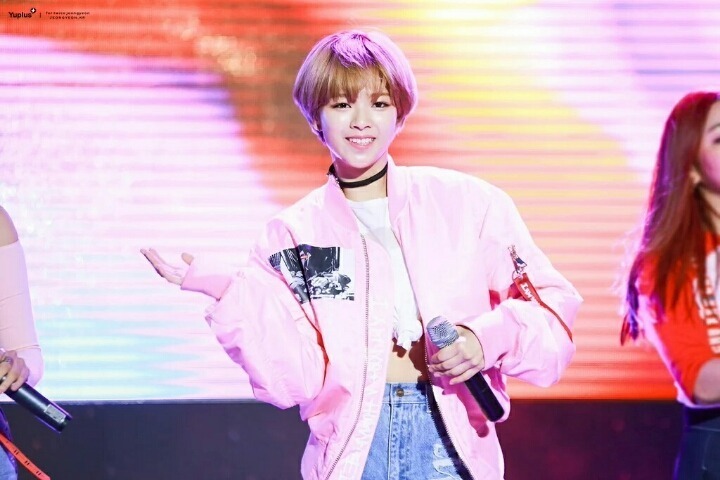 [트와이스] 얼굴을 막쓰는 정연 | 인스티즈