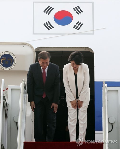 독일로 출국하는 문재인 대통령.jpg | 인스티즈