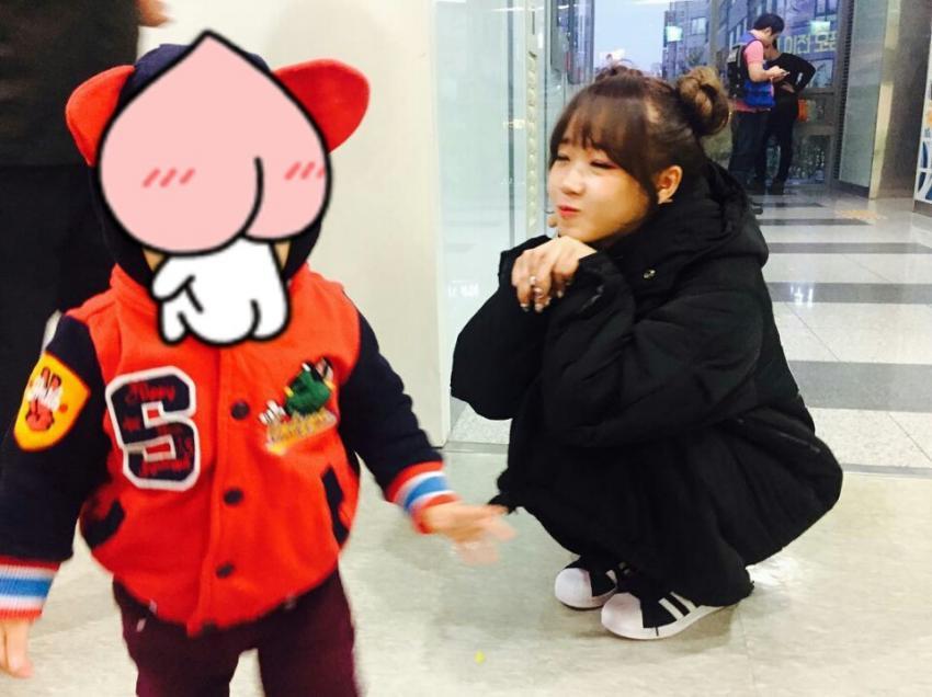 애기 한테 외면당하는 아이오아이 유정이 | 인스티즈