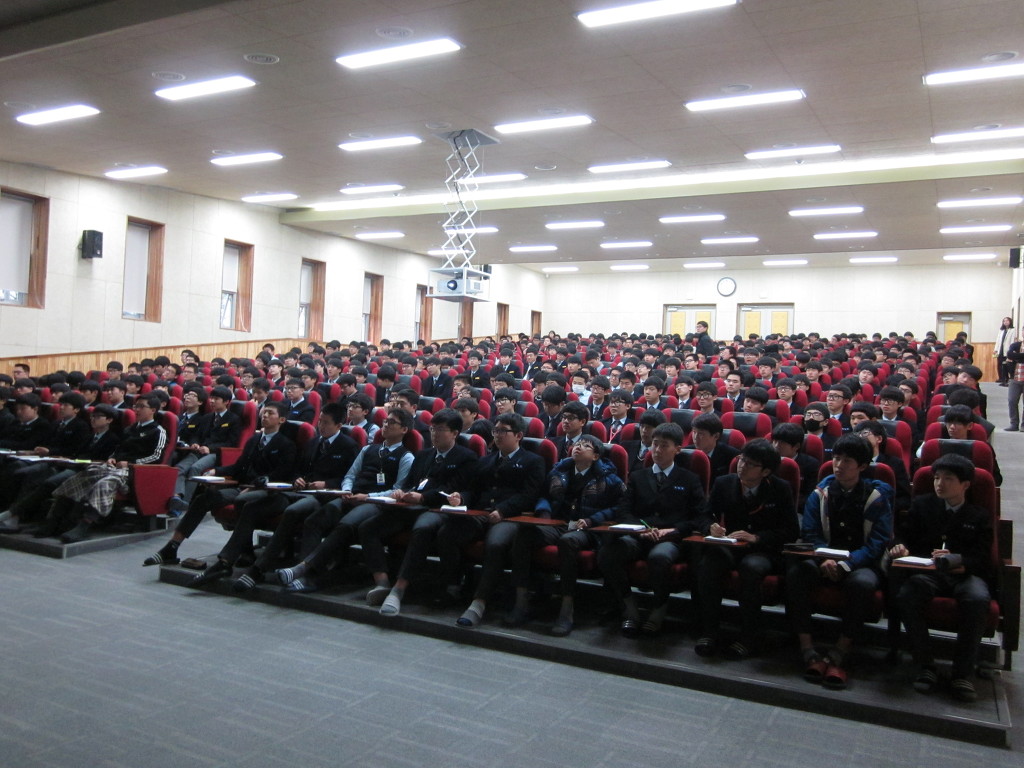 신흥고등학교 이미지