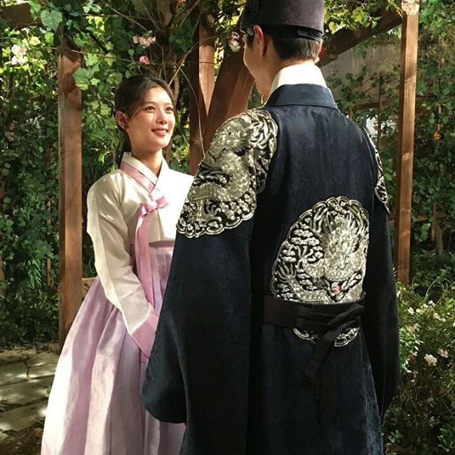 [사진] 2016년 구르미 그린 달빛으로 흥했던 박보검,김유정 .JPG | 인스티즈