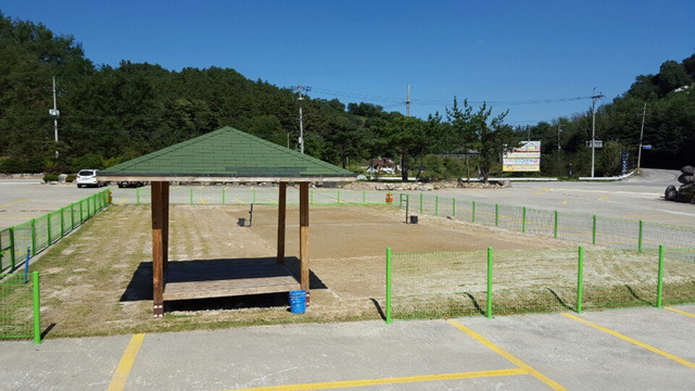 그린하우스캠핑장 이미지