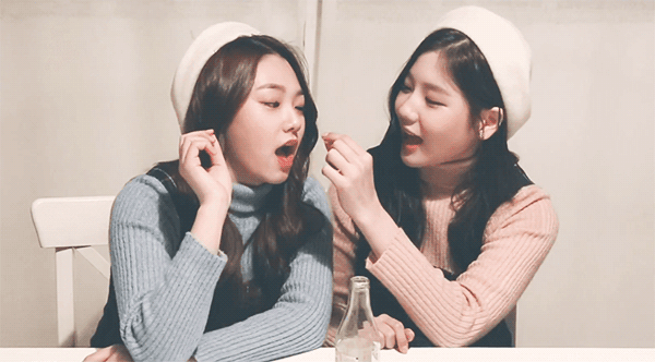 인디언 보조개 매력 터지는 여자 아이돌.gif | 인스티즈