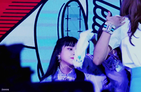 레드벨벳 양갈래 아이린.gif | 인스티즈