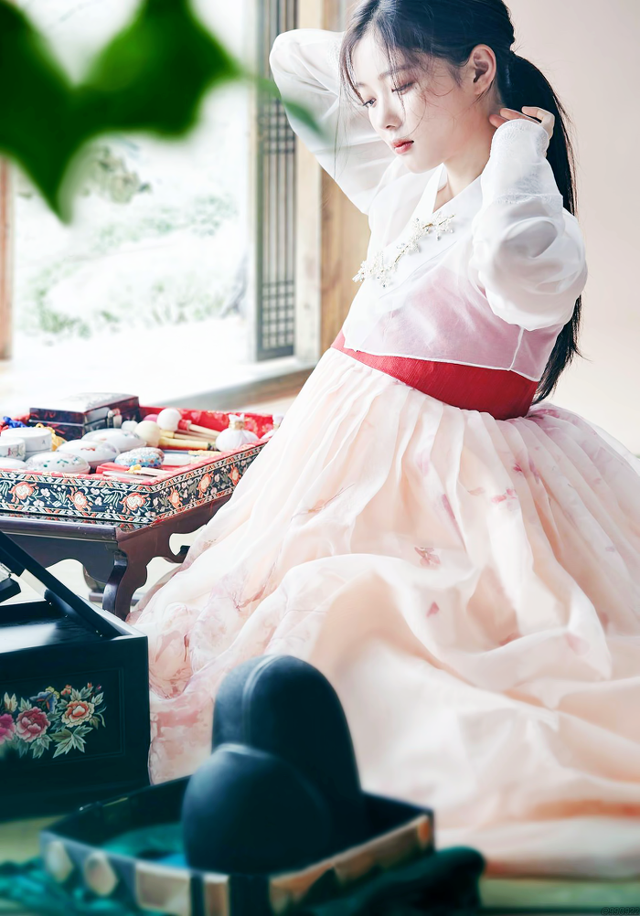 한복이 잘 어울리는 김유정 .JPG | 인스티즈