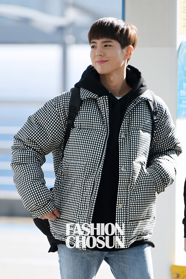 박보검 오늘자 공항 패션.jpg | 인스티즈