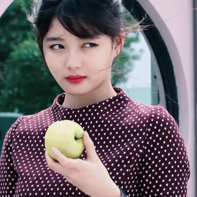 사과 쪼개기가 특기인 김유정.gif | 인스티즈