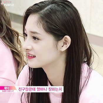 최근 비교되고 있는 트와이스 쯔위와 프로듀스101 주결경 | 인스티즈