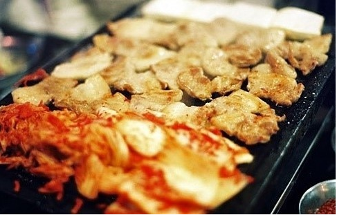 은근히 고르기 어려운 15000원 무한리필 고기집 vs 생삼겹살 고기집 | 인스티즈