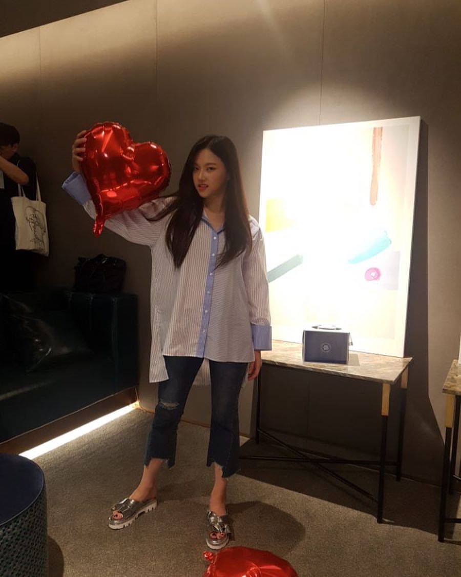 영화 '마녀'의 칼잡이 아가씨 배우 정다은.jpg | 인스티즈
