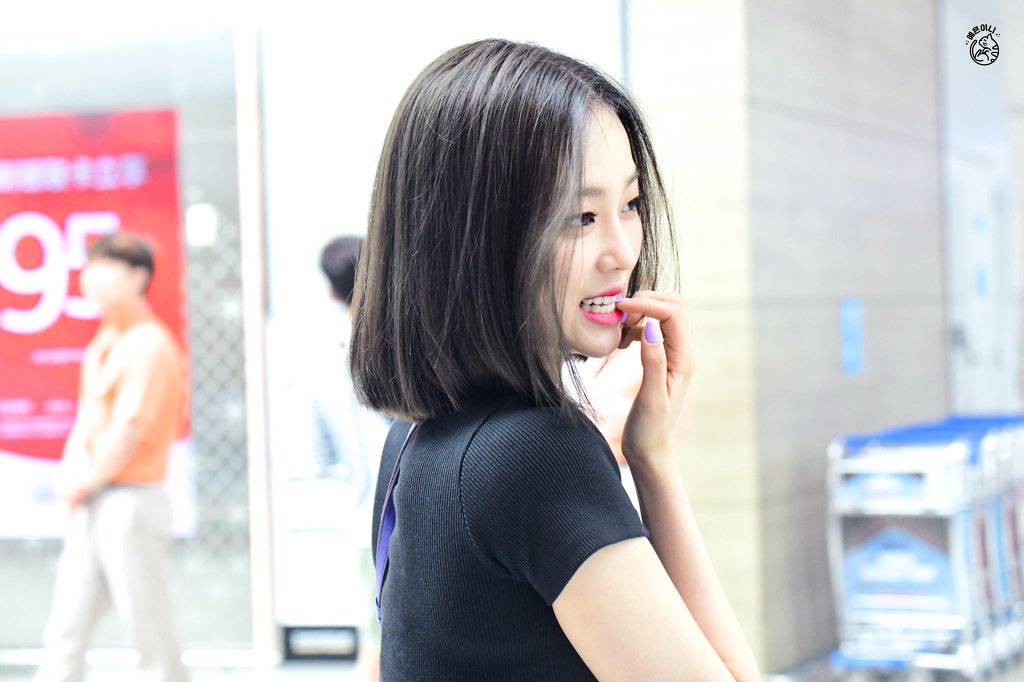 단발머리가 찰떡같이 어울리는 CLC 장예은.jpgif | 인스티즈