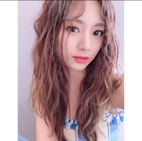헤어 완벽 미모 완벽했던 이틀전 트와이스 쯔위 | 인스티즈