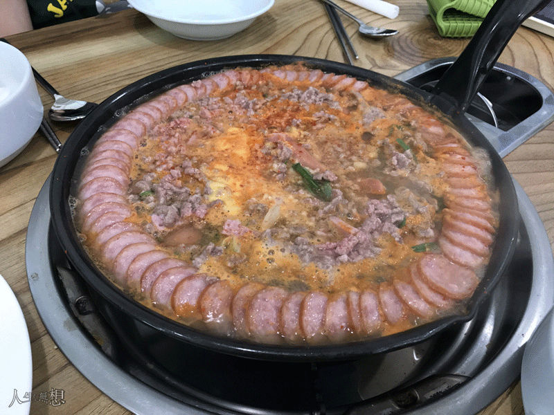 시원하고 얼큰한! 부대찌개 존슨탕 gifjpg | 인스티즈