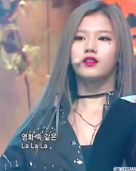 우아하게 시절 트와이스 사나.jpgif | 인스티즈