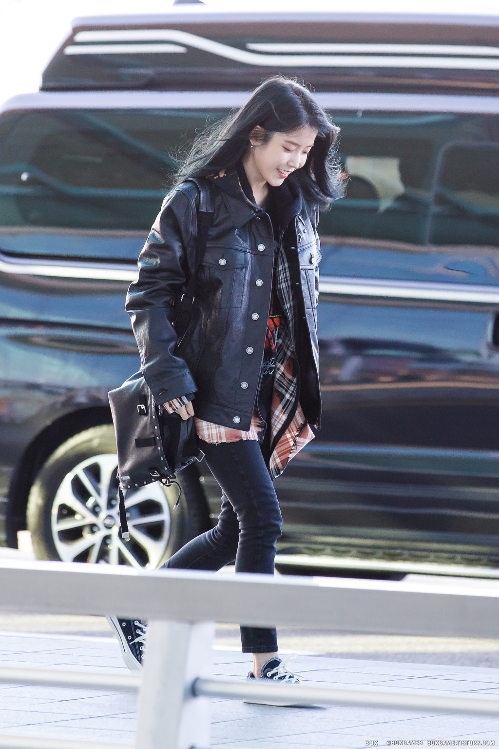 출국하는 아이유 미모.jpg | 인스티즈