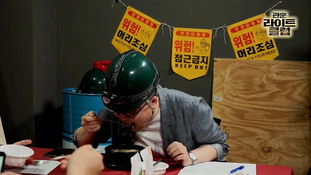 비평은 생각안나고 먹는것만 기억남는 유튜브방송 (김용민) | 인스티즈