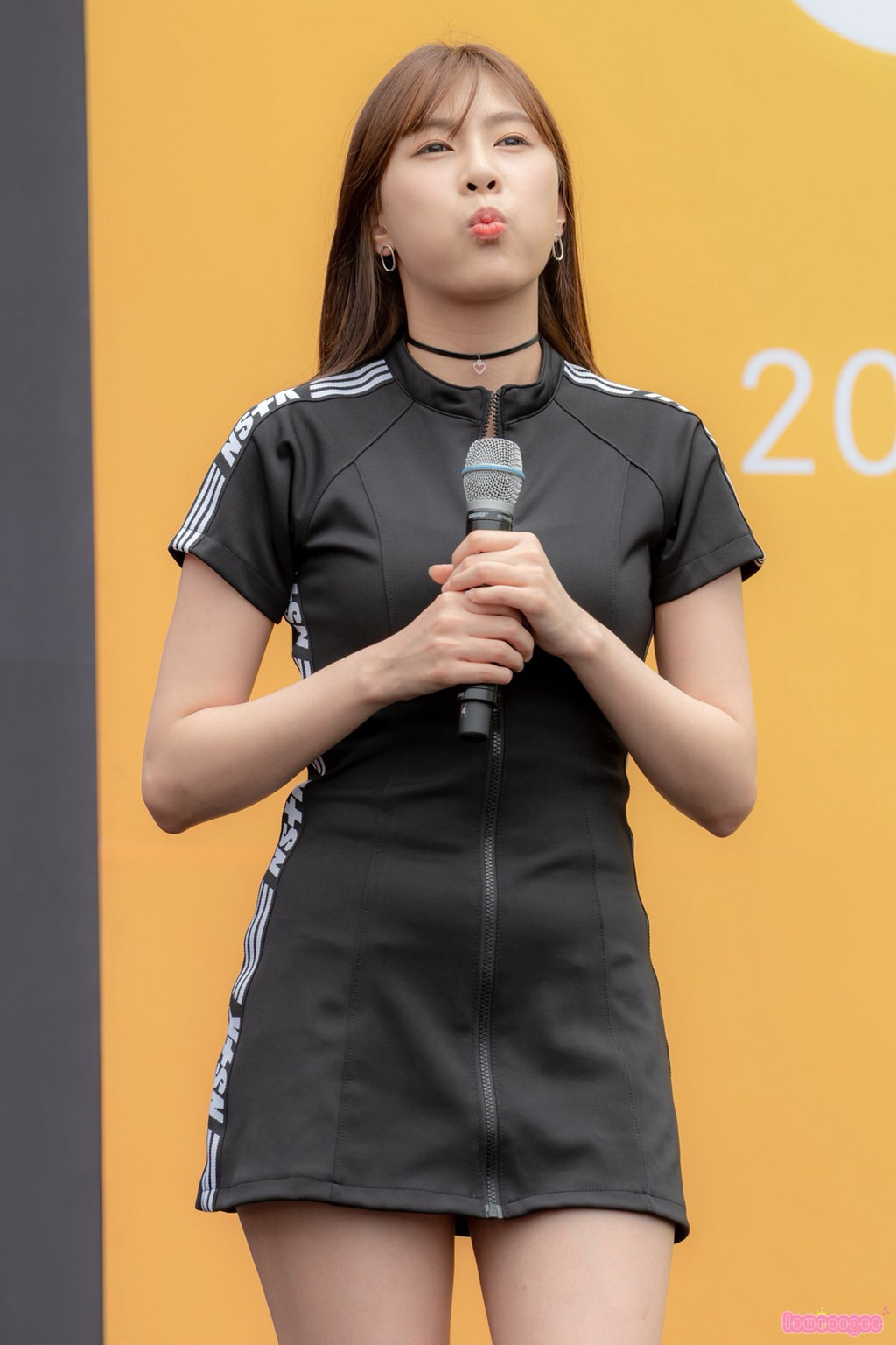 [에이핑크] 피곤한 하루의 시작이라서 하영이 | 인스티즈