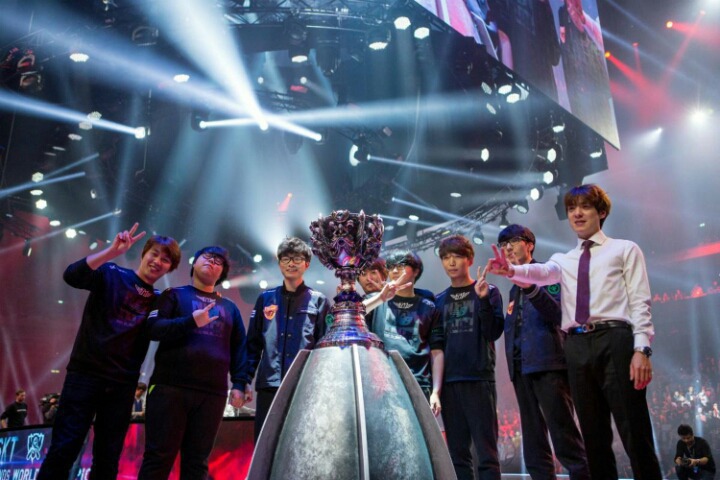 [LOL] 앞으로 다시 나오기 힘든 역대 최고의 팀ㄷㄷㄷㄷ.jpgif | 인스티즈