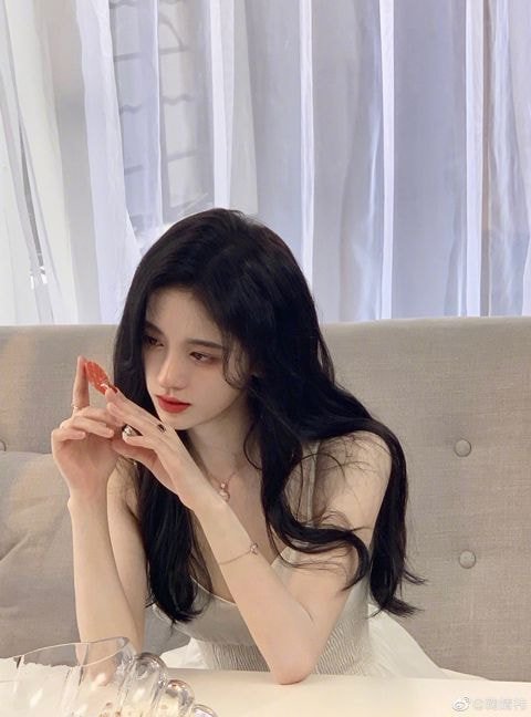 비현실적으로 이쁜 중국 아이돌 ㄷㄷ | 인스티즈