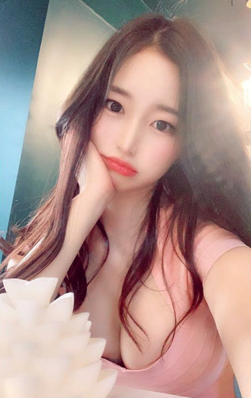 미스 맥심에 출전한 프리랜서 아나운서 김나정 | 인스티즈