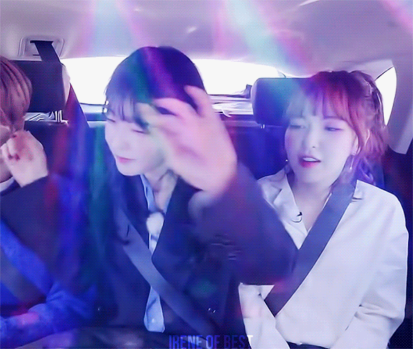 자율주행차 타고 씐난 아이린.gif | 인스티즈