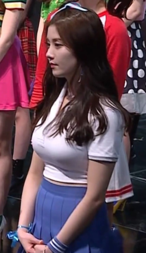 아이즈원의 리더가 유력한 멤버.gif | 인스티즈