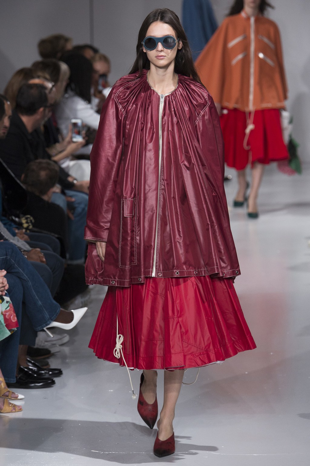 Calvin Klein by 라프 시몬스 2018 S/S 컬렉션 | 인스티즈