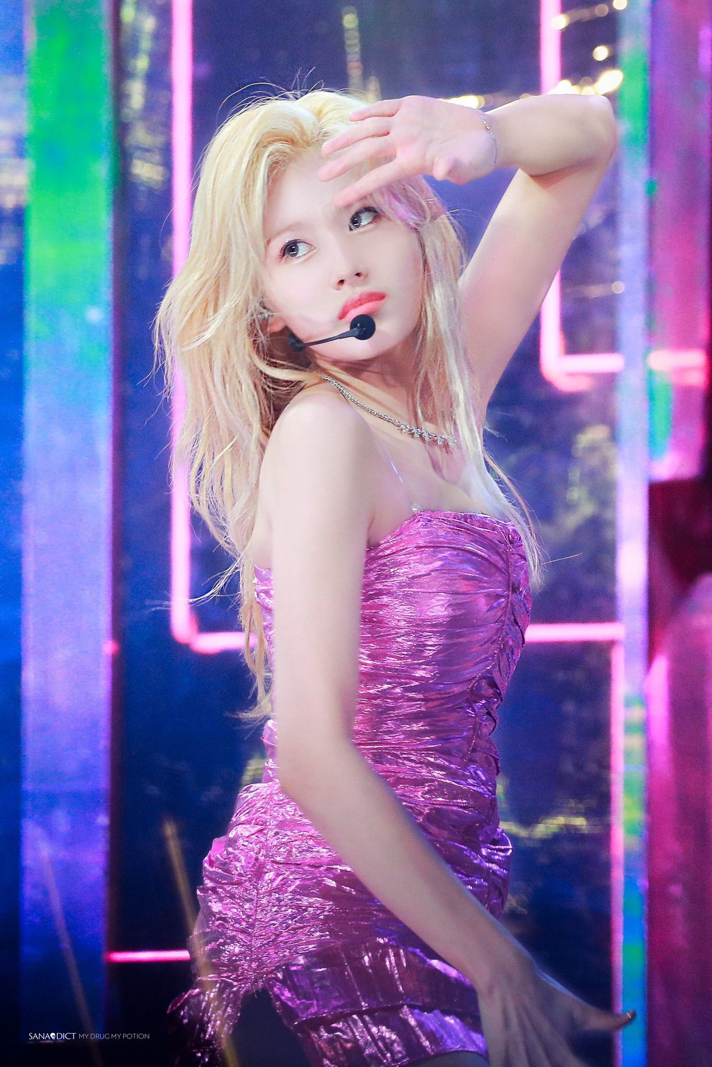 무대에서 춤출때가 제일 섹시한 내 자.기. 미나토자키 사나 | 인스티즈