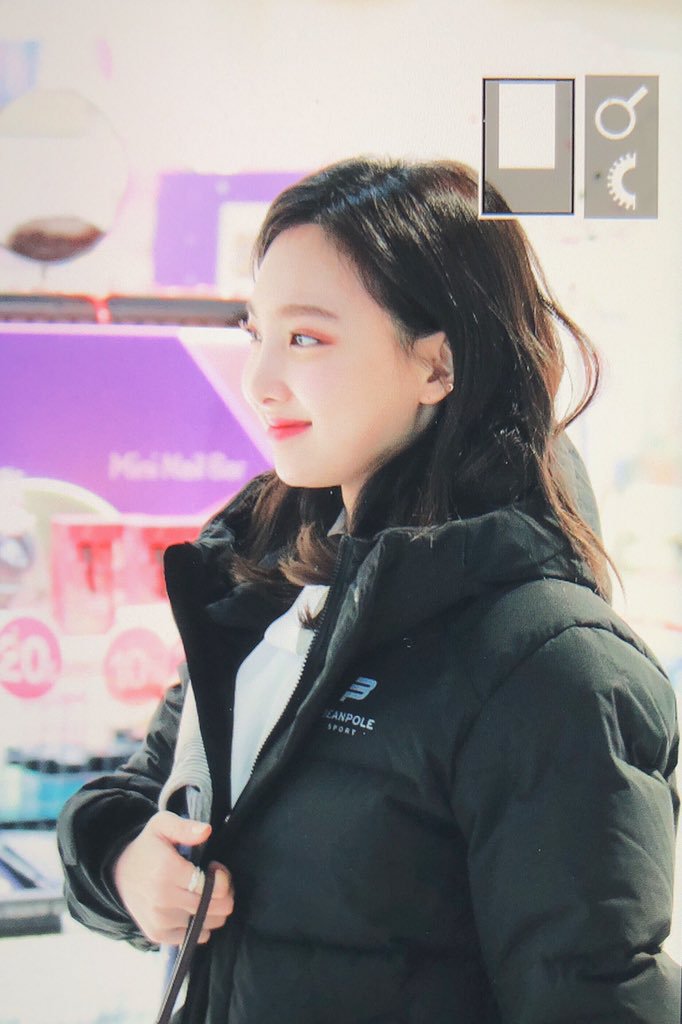 넘나 좋은 나연이 옆모습 | 인스티즈
