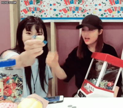 멤버들한테 너무나 사랑(?)받는 러블리즈 지애.gif | 인스티즈